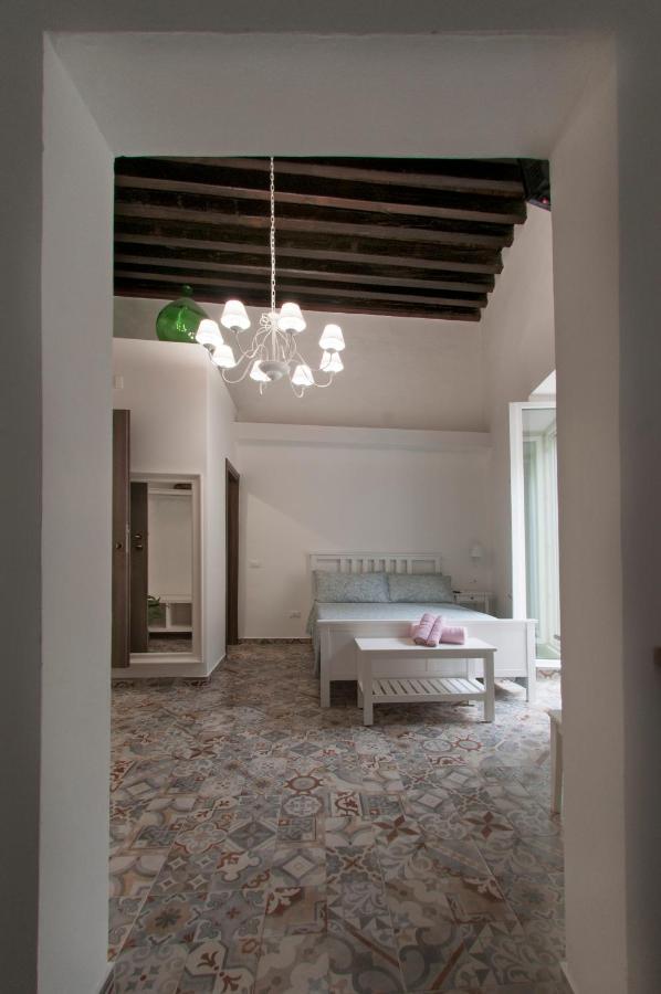 La Serva Padrona Taranto Exterior photo